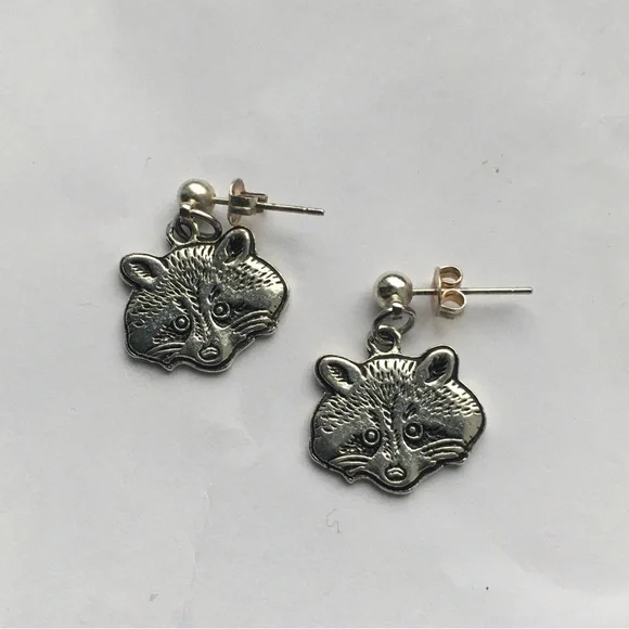 Raccoon dangle earrings - Picture 1 of 3